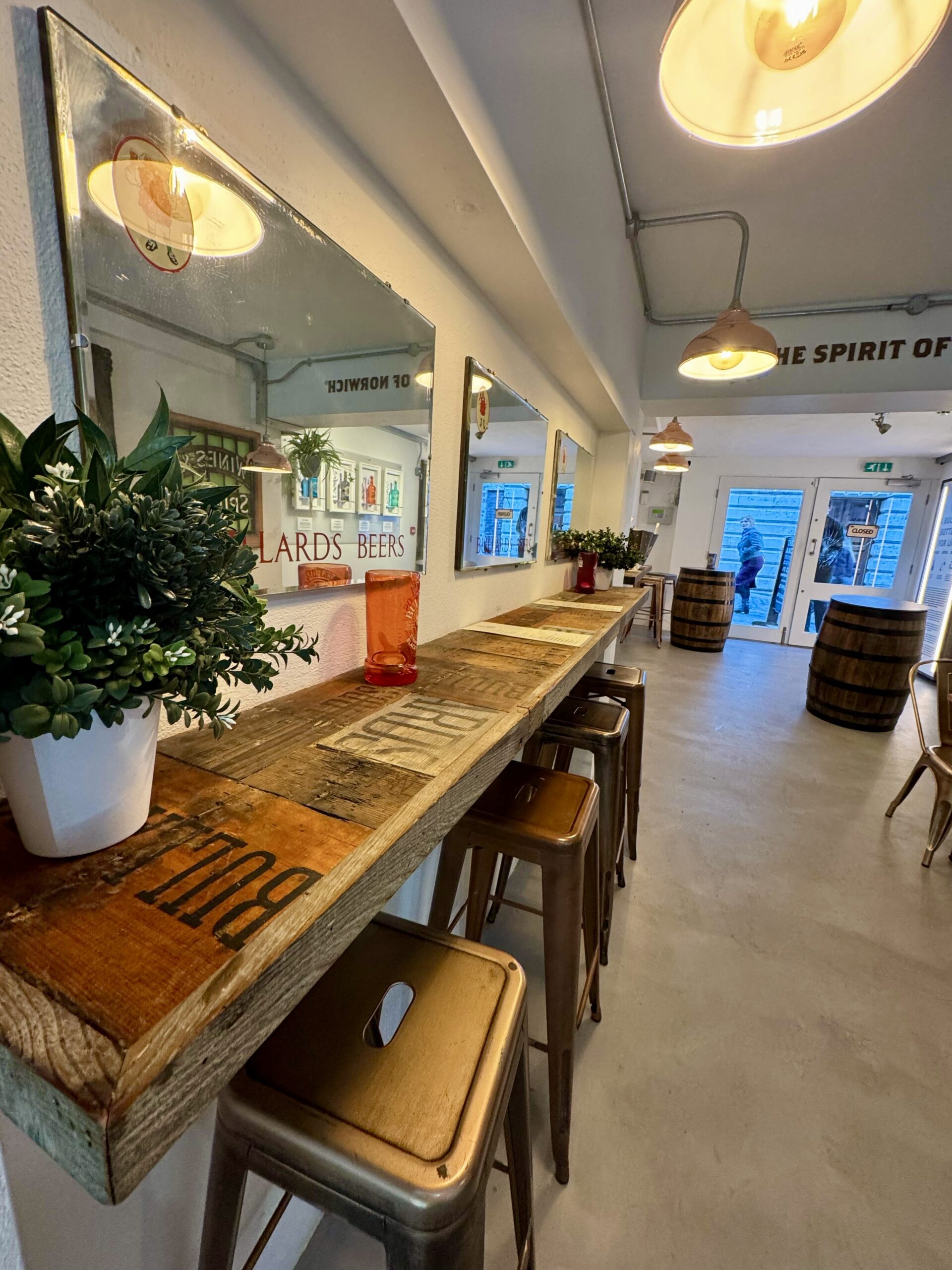 custom bar